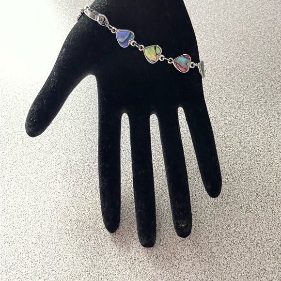 Vintage Heart Bracelet - Picture 4 of 7